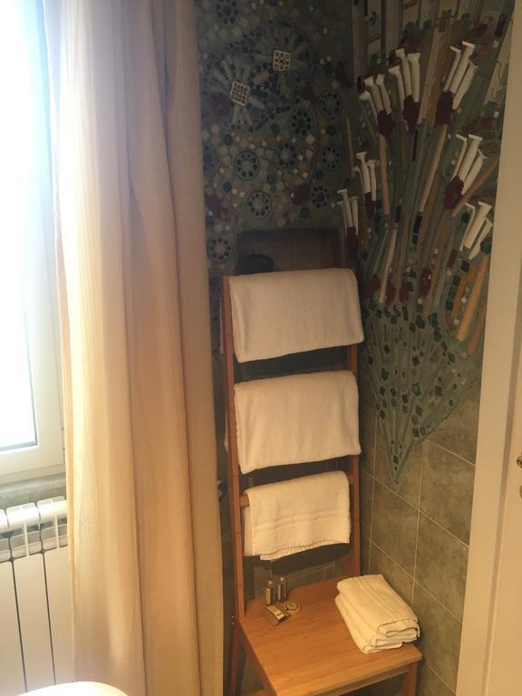 ナポリ Casa Di Erminia Bed & Breakfast エクステリア 写真