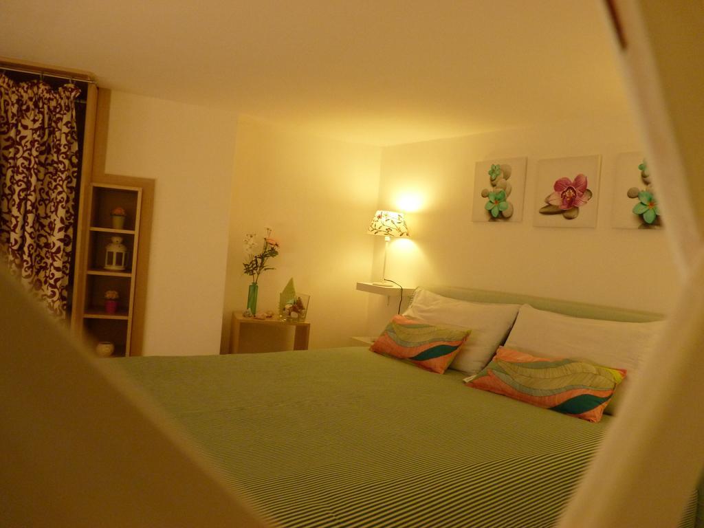 ナポリ Casa Di Erminia Bed & Breakfast エクステリア 写真