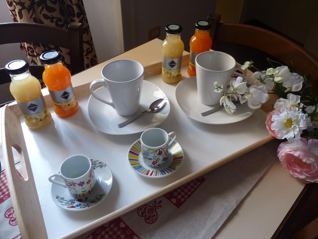 ナポリ Casa Di Erminia Bed & Breakfast エクステリア 写真