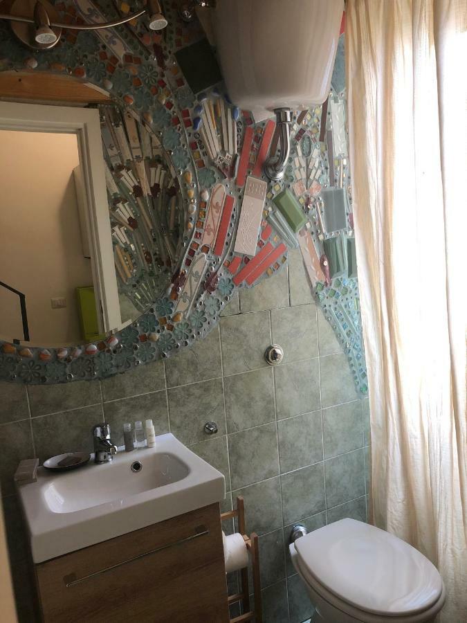 ナポリ Casa Di Erminia Bed & Breakfast エクステリア 写真